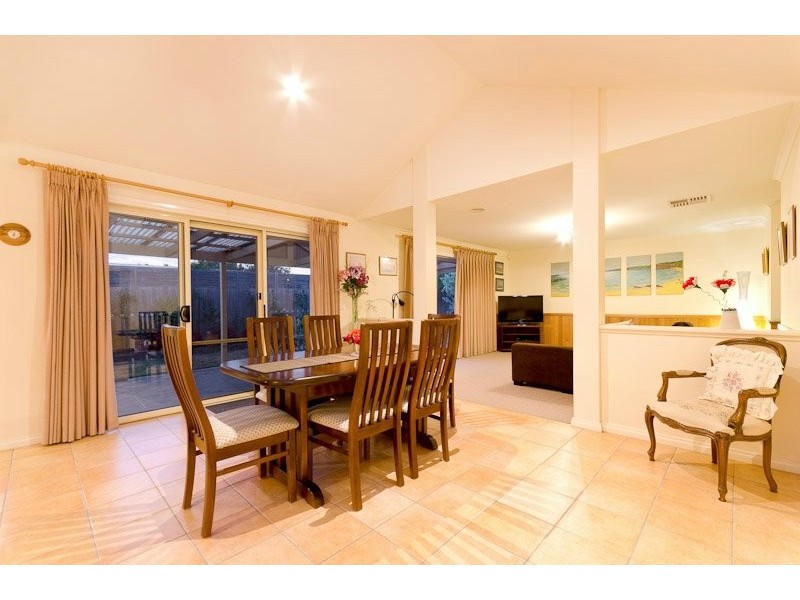 21 Longwood Drive, Mornington VIC 3931