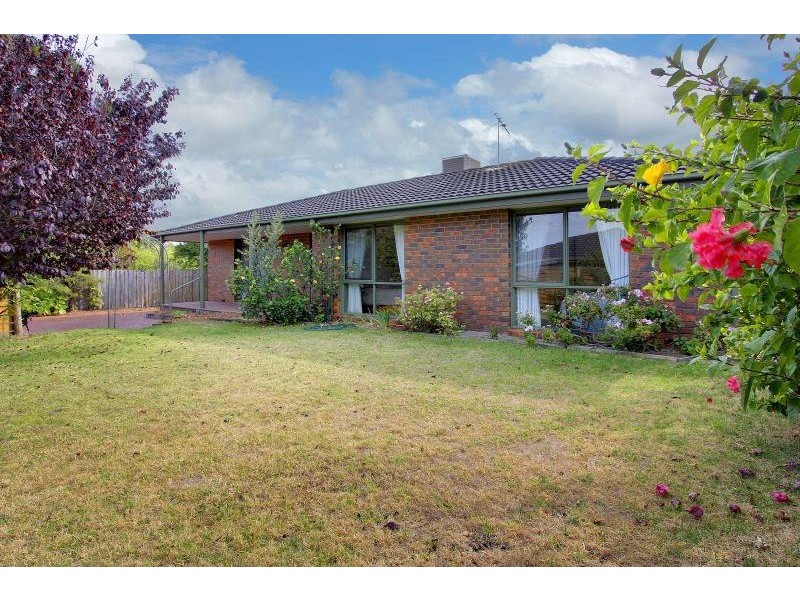 2/15 Neptune Street, Mornington VIC 3931