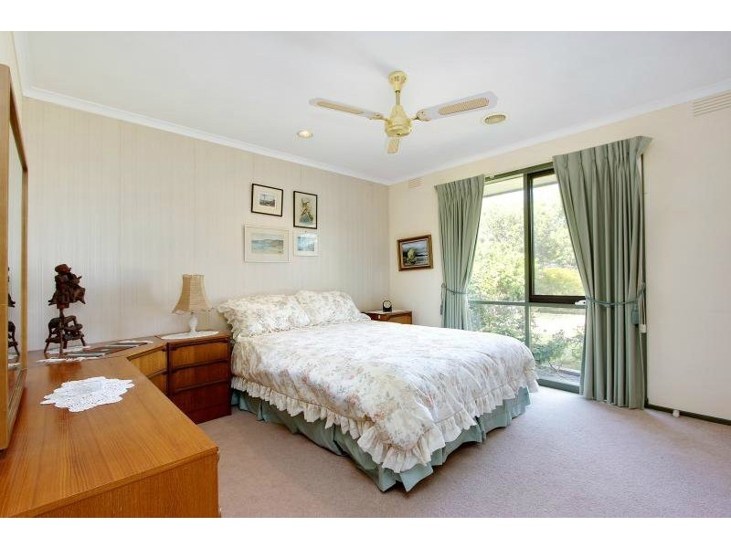 2/15 Neptune Street, Mornington VIC 3931