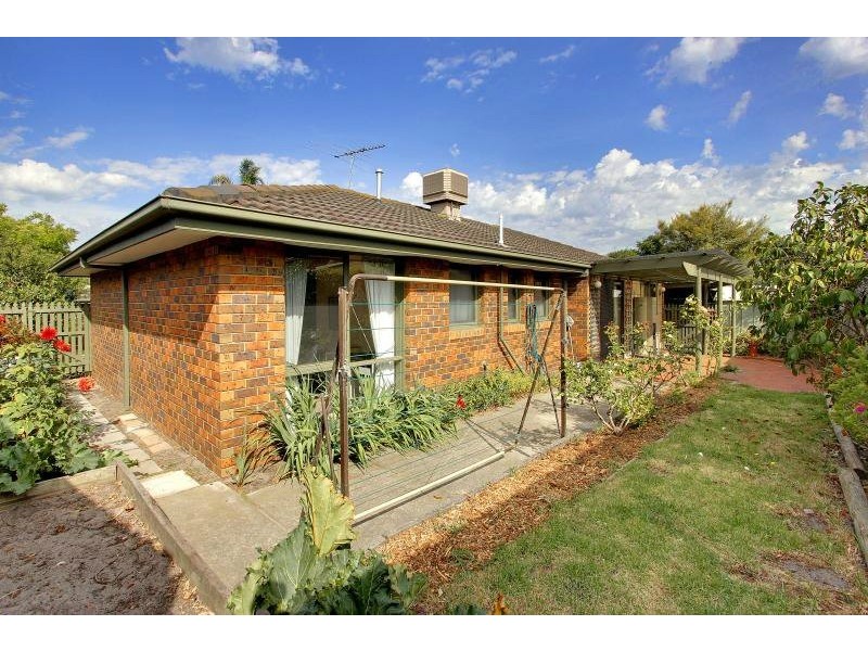 2/15 Neptune Street, Mornington VIC 3931