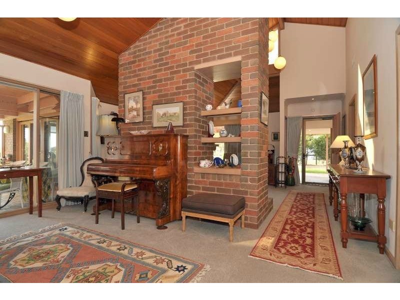 50 Sandy Point Road, Somers VIC 3927