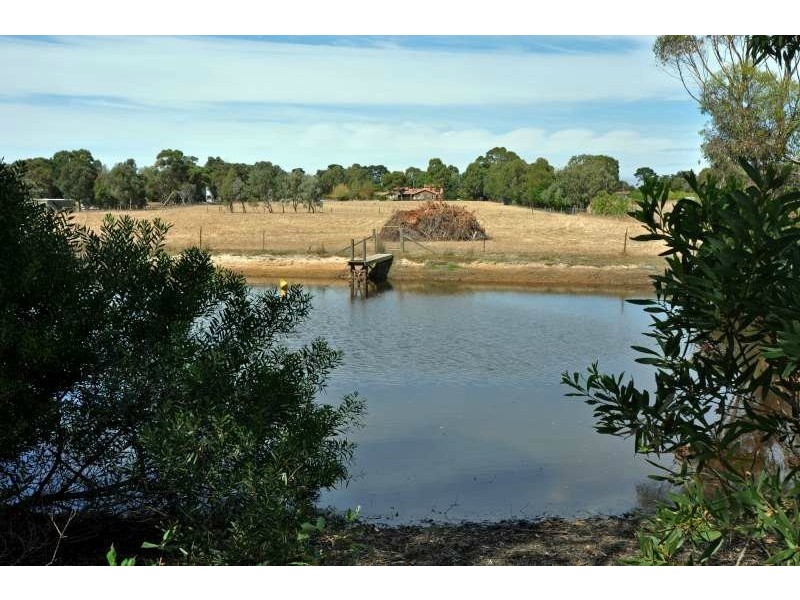 50 Sandy Point Road, Somers VIC 3927