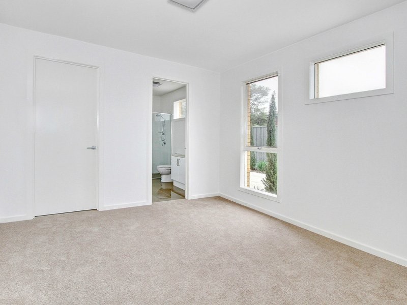 2/25 Empire Street, Mornington VIC 3931