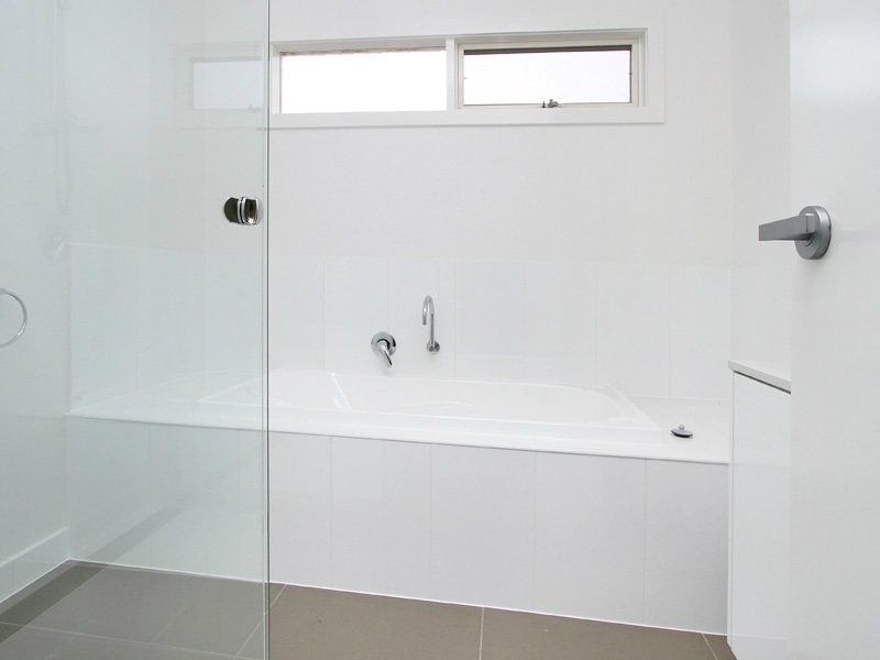 2/25 Empire Street, Mornington VIC 3931