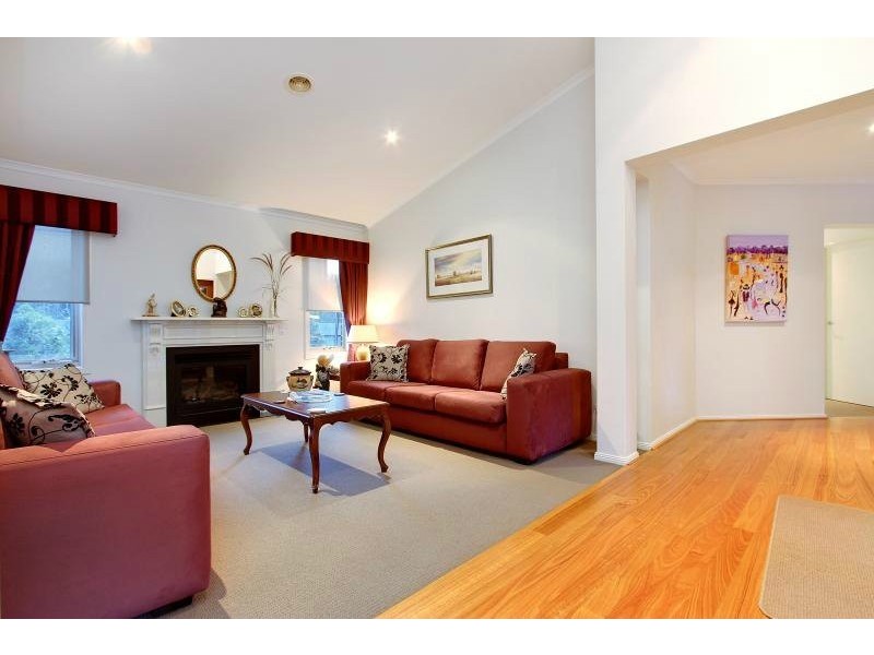 8 Park Avenue, Mornington VIC 3931