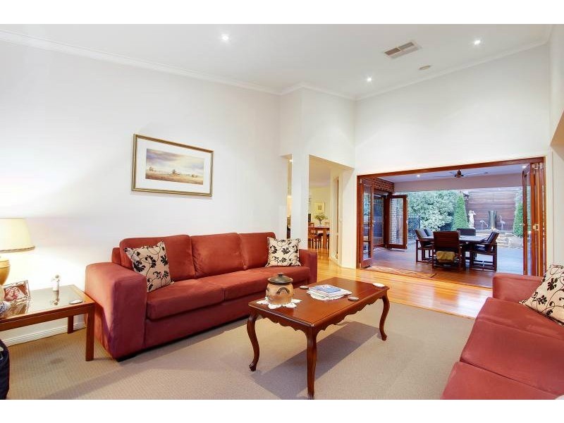 8 Park Avenue, Mornington VIC 3931