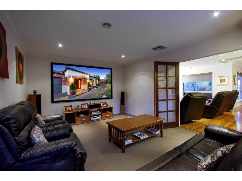 8 Park Avenue, Mornington VIC 3931