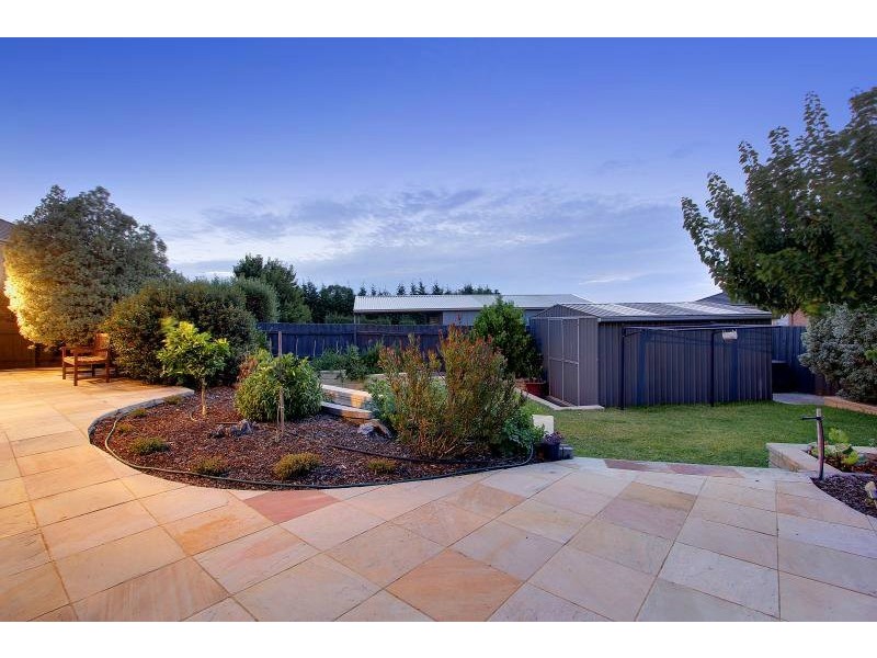 8 Park Avenue, Mornington VIC 3931