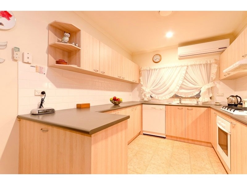 3/6 Portrush Grove, Mornington VIC 3931