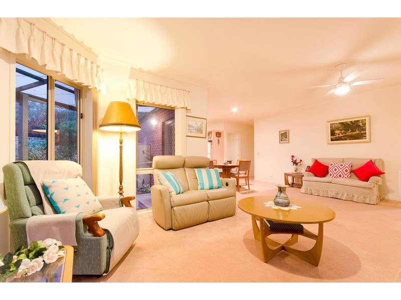 3/6 Portrush Grove, Mornington VIC 3931