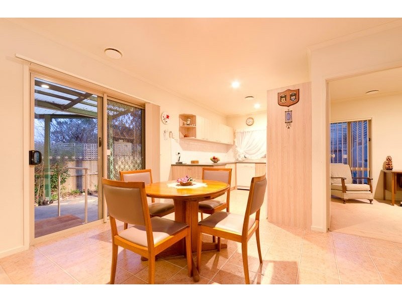 3/6 Portrush Grove, Mornington VIC 3931