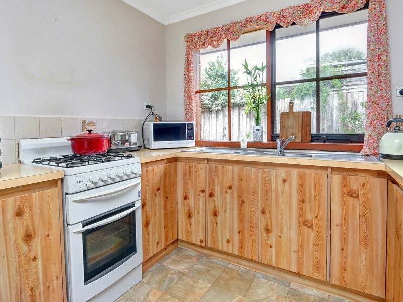 17 Nichols Drive, Mornington VIC 3931