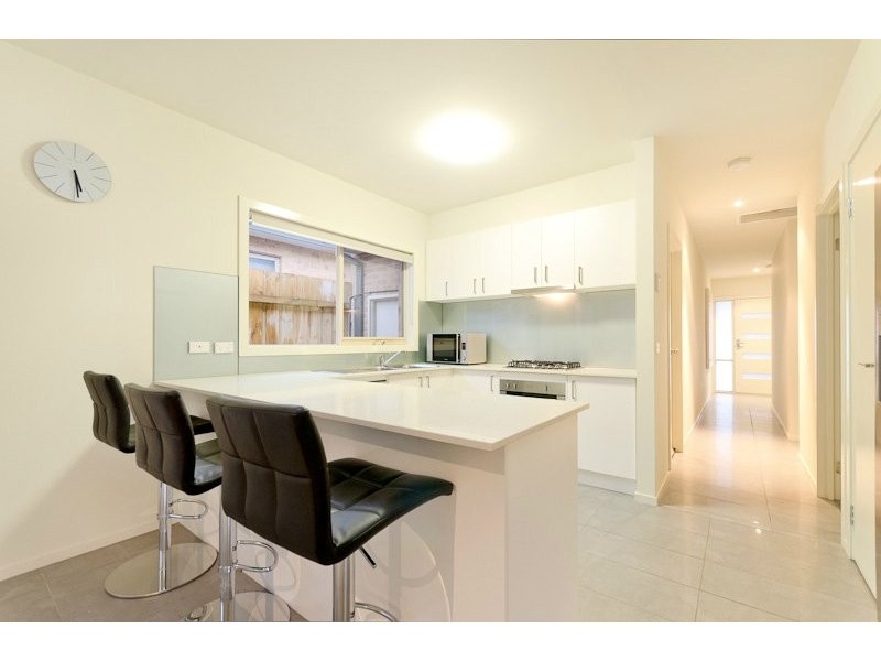 2/90 Harrap Road, Mount Martha VIC 3934