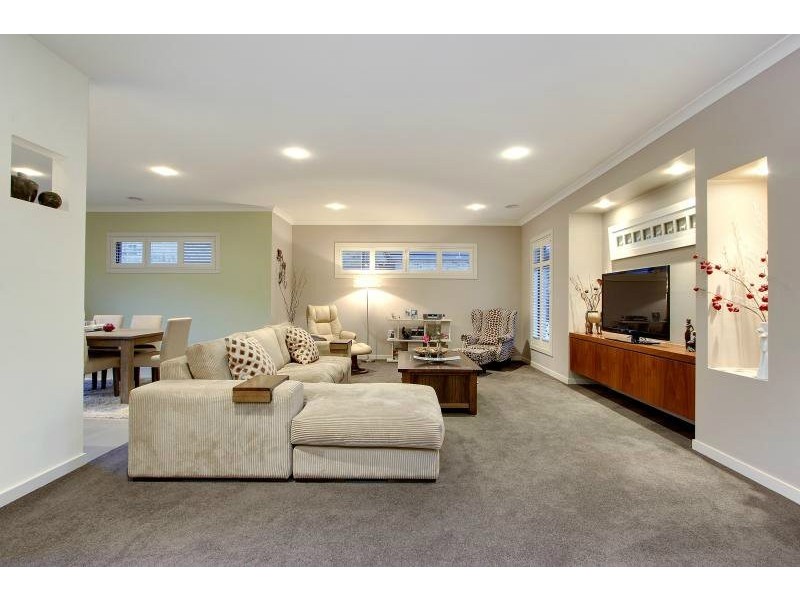 2/18A Green Island Avenue, Mount Martha VIC 3934