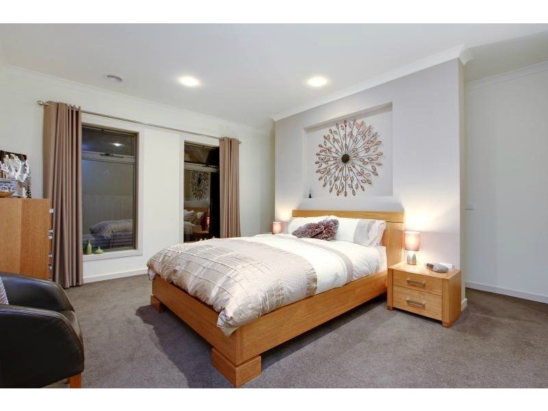 2/18A Green Island Avenue, Mount Martha VIC 3934