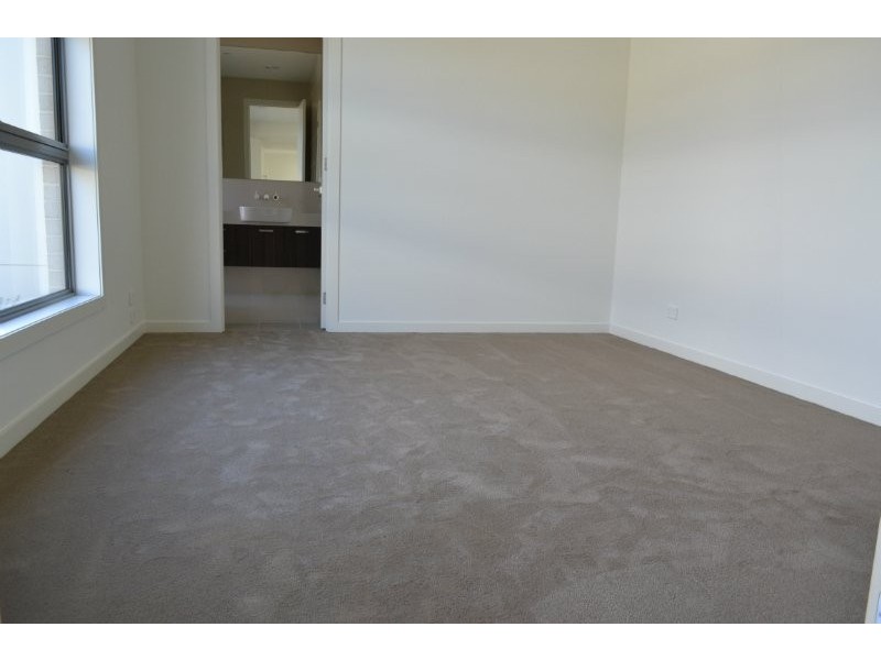 2/26 Macdonald Grove, Mornington VIC 3931