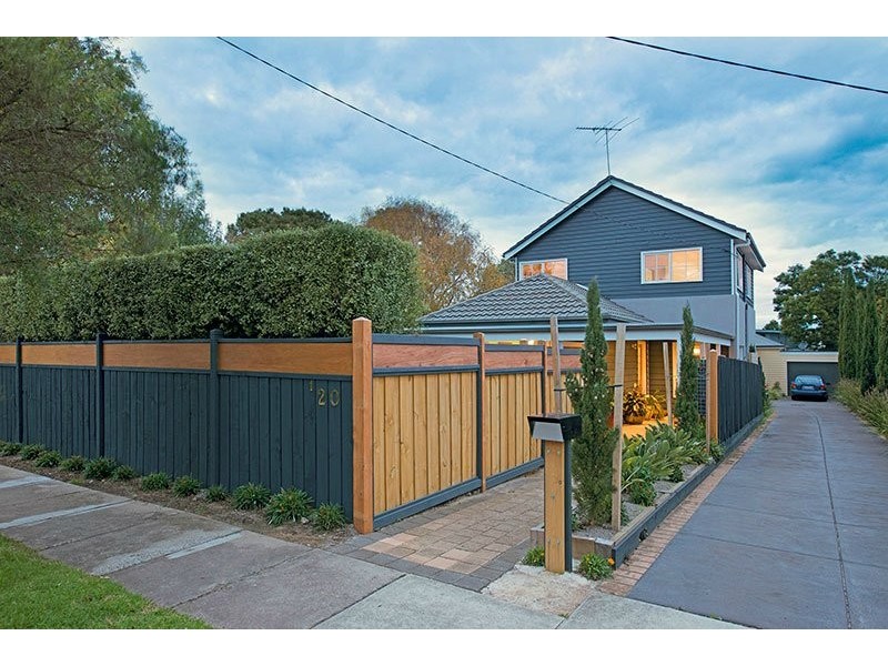 1/20 Kent Street, Mornington VIC 3931