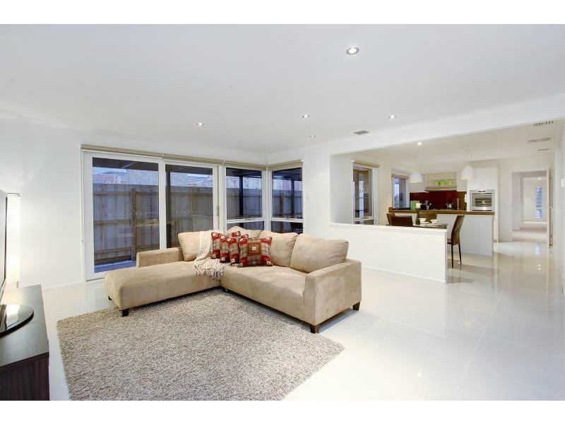 14 Parkside Crescent, Mornington VIC 3931