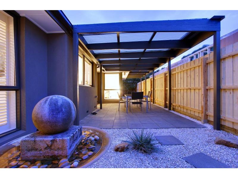 14 Parkside Crescent, Mornington VIC 3931