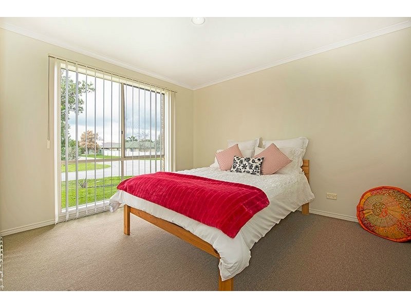 18 Settlers Way, Mount Martha VIC 3934
