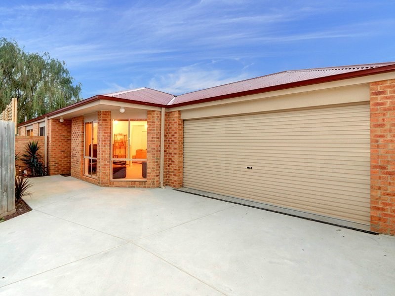 2a Mondana Way, Mount Martha VIC 3934