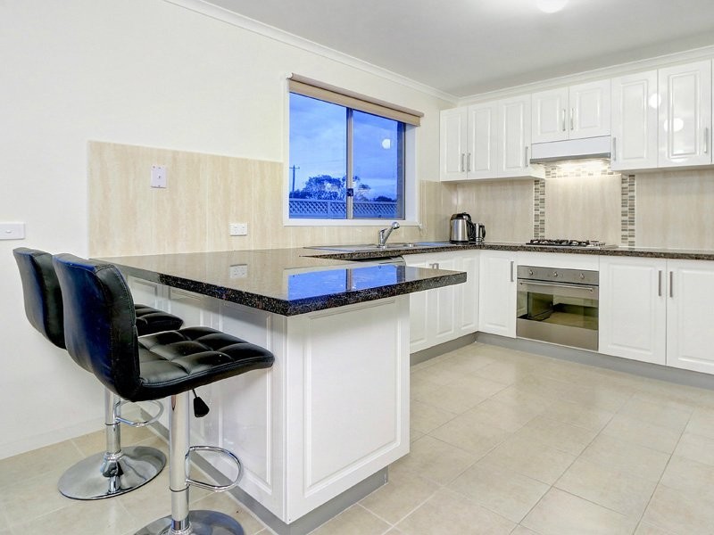 2a Mondana Way, Mount Martha VIC 3934