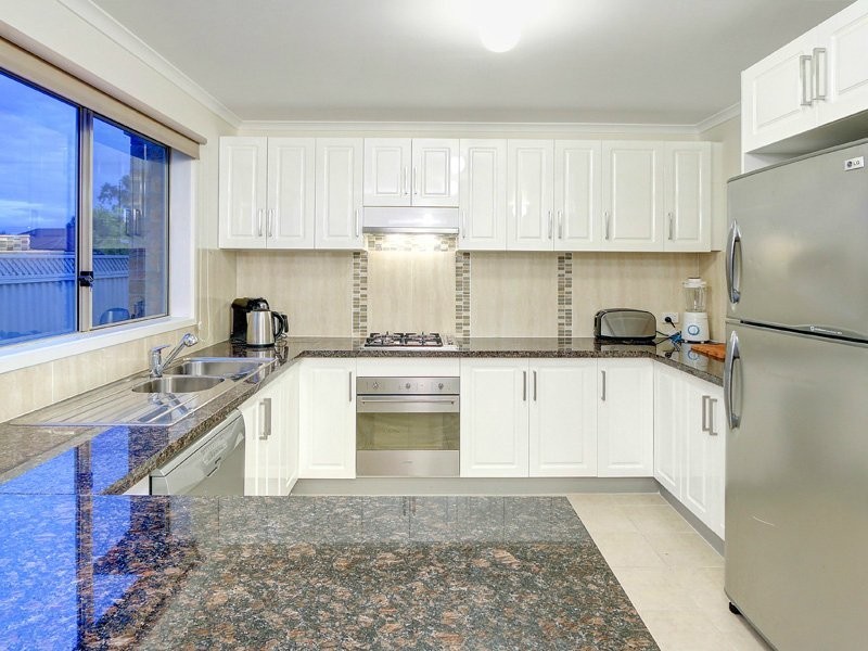 2a Mondana Way, Mount Martha VIC 3934