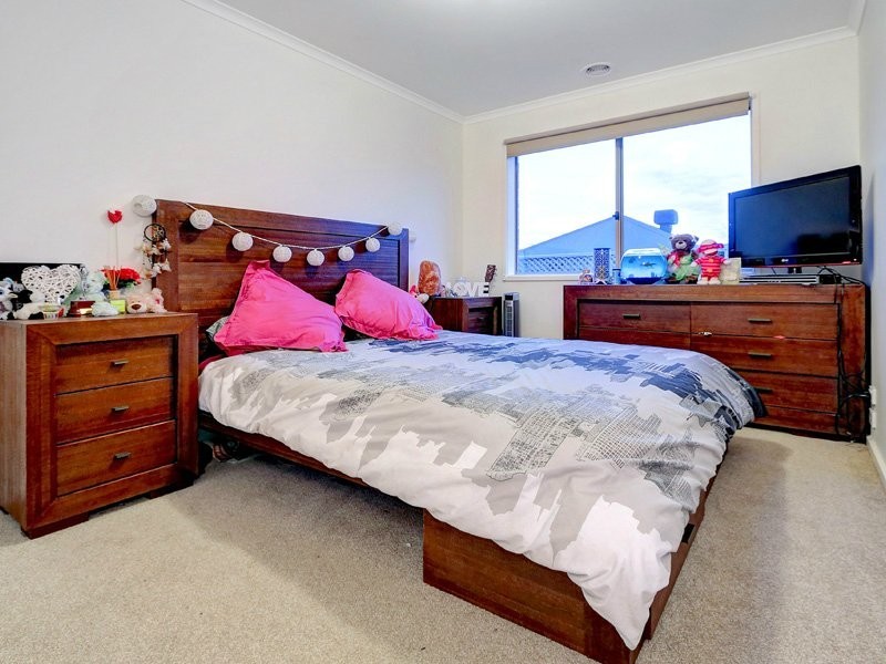 2a Mondana Way, Mount Martha VIC 3934