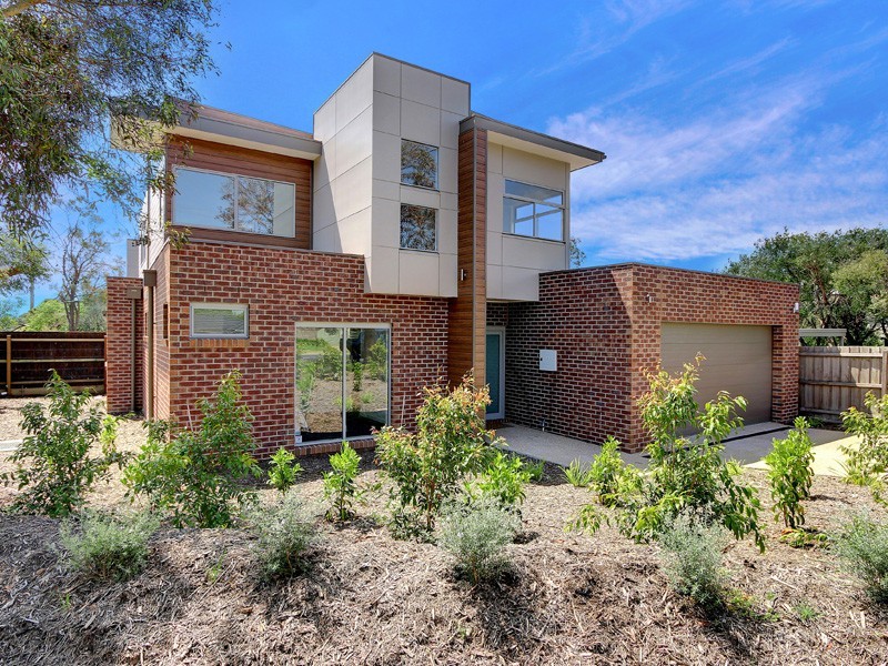 15 Bentons Road, Mornington VIC 3931