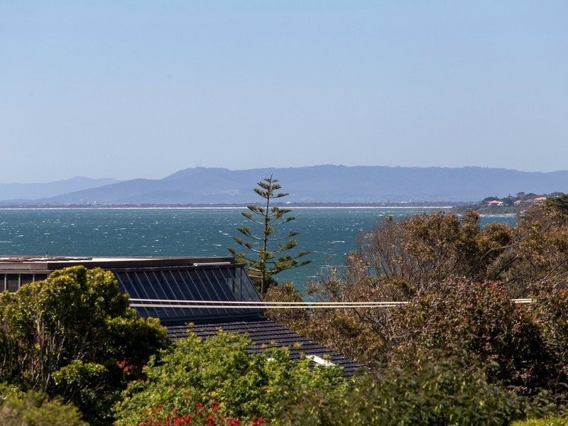 303/22 Main Street, Mornington VIC 3931