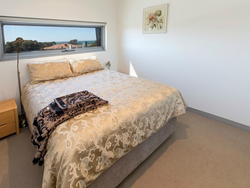 303/22 Main Street, Mornington VIC 3931