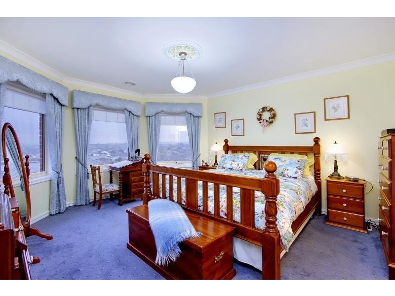 44 Kathleen Crescent, Mornington VIC 3931