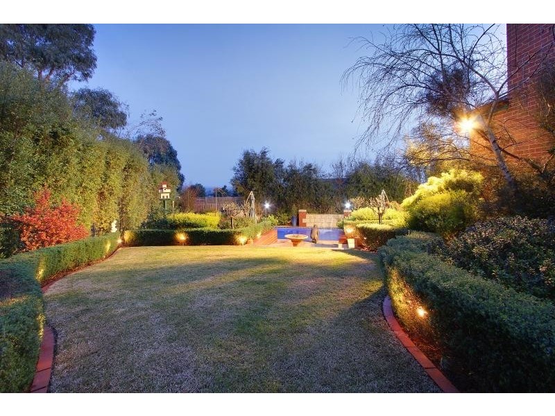 44 Kathleen Crescent, Mornington VIC 3931