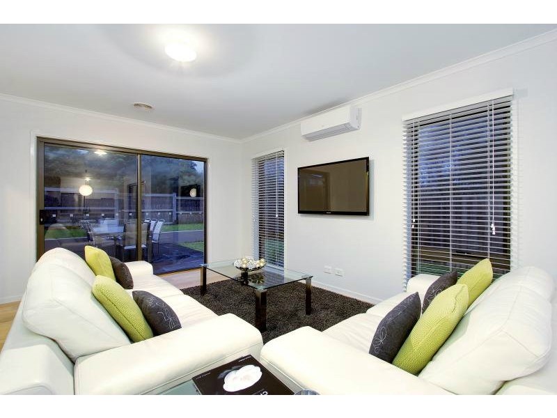 10/60 Green Island Avenue, Mount Martha VIC 3934