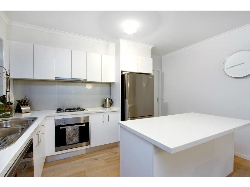 10/60 Green Island Avenue, Mount Martha VIC 3934