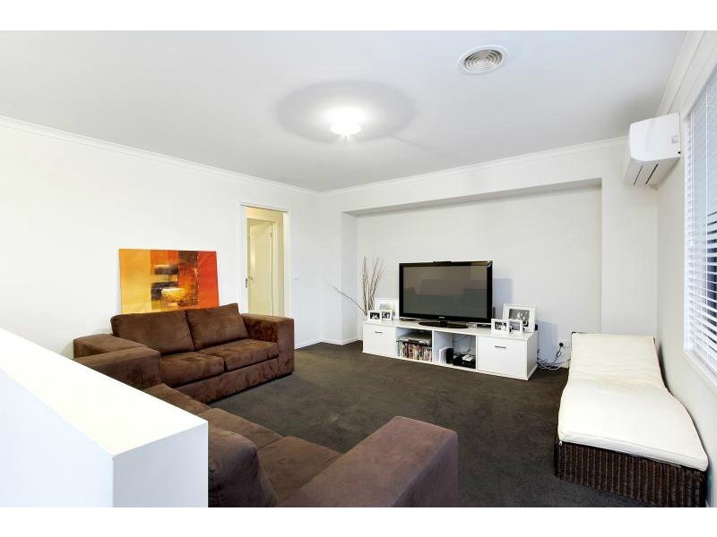 10/60 Green Island Avenue, Mount Martha VIC 3934