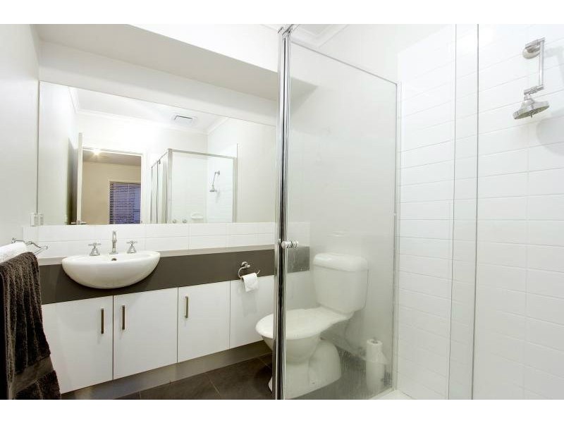 10/60 Green Island Avenue, Mount Martha VIC 3934