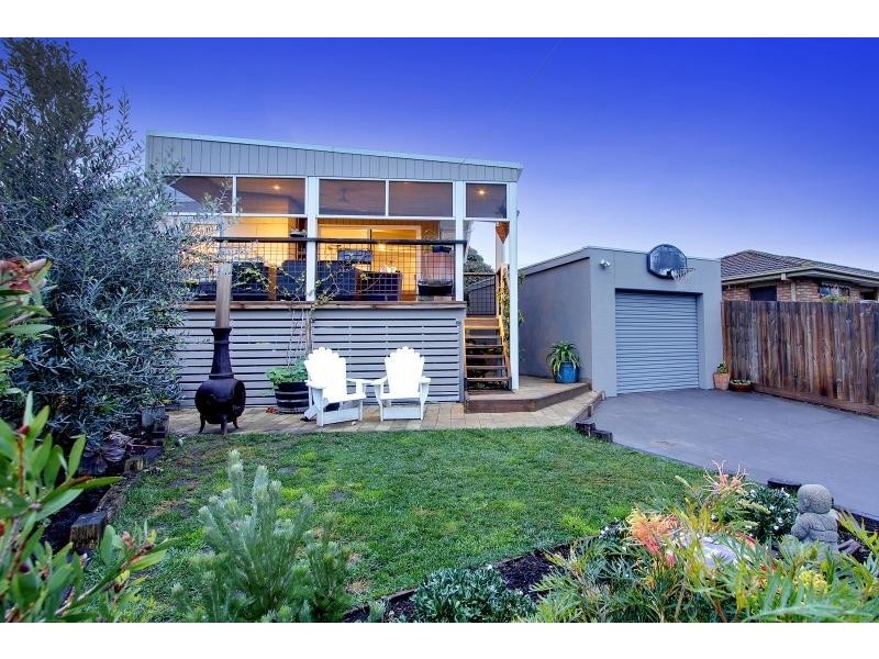 18 Brent Street, Mornington VIC 3931