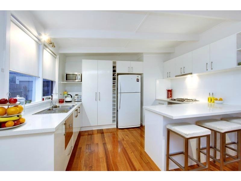 18 Brent Street, Mornington VIC 3931