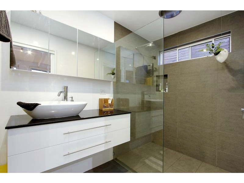 18 Brent Street, Mornington VIC 3931