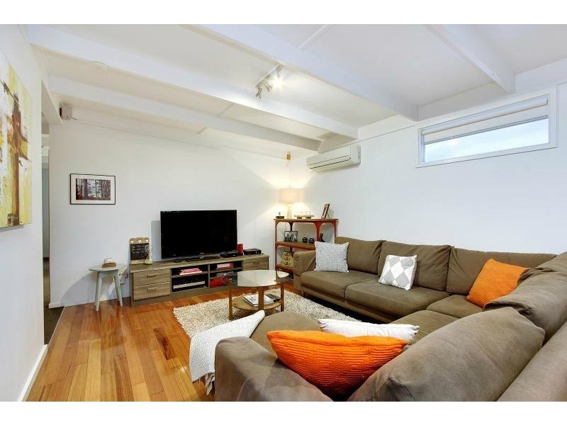 18 Brent Street, Mornington VIC 3931