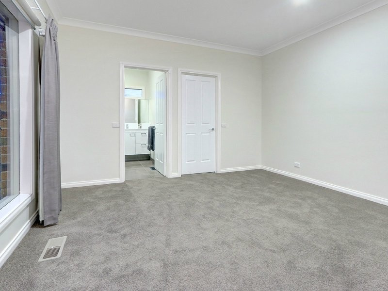 4/6 Marine Avenue, Mornington VIC 3931