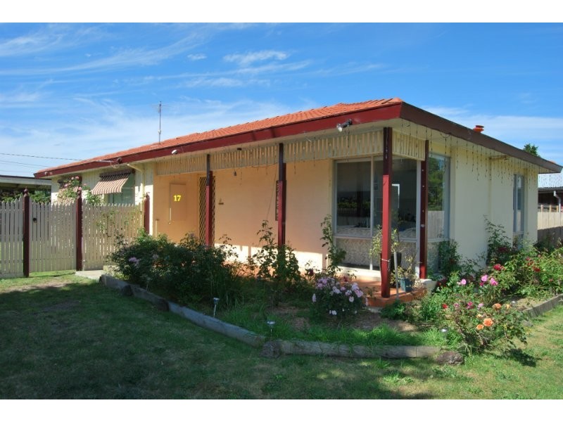 17 Benambra Street, Mornington VIC 3931