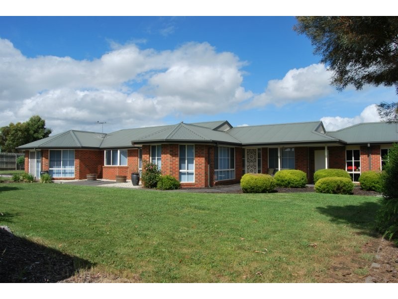 9 Moonrise Place, Mornington VIC 3931