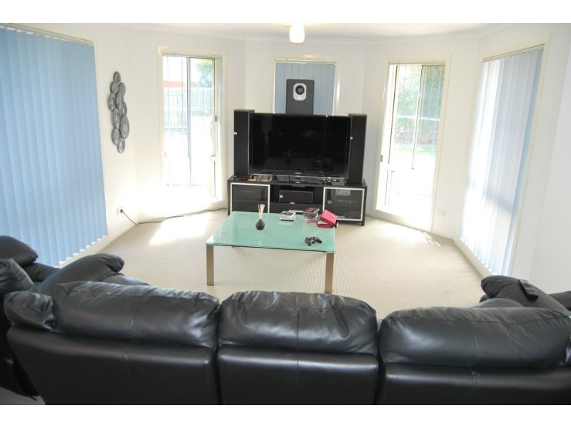 9 Moonrise Place, Mornington VIC 3931