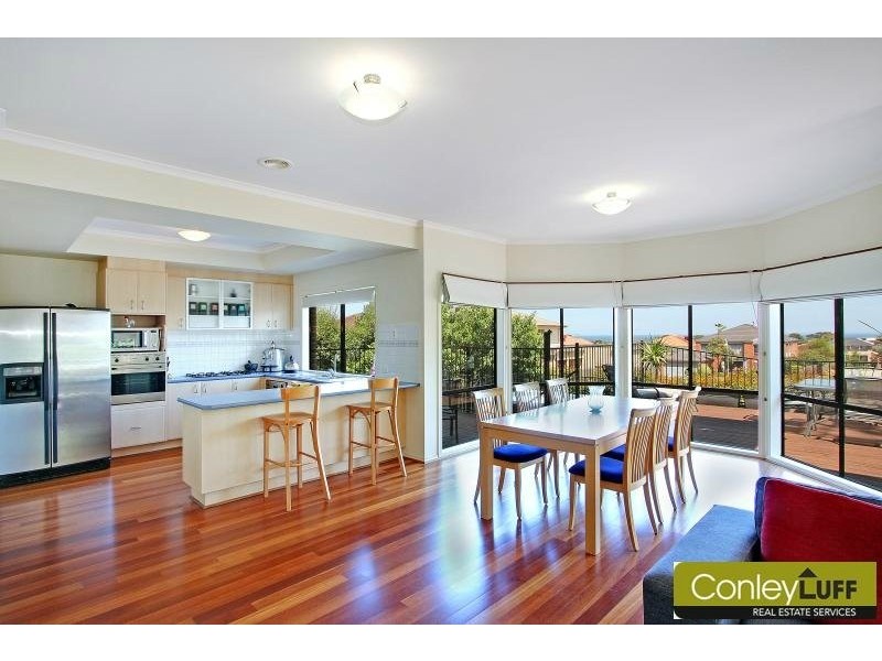 16 Glendenning Rise, Mornington VIC 3931