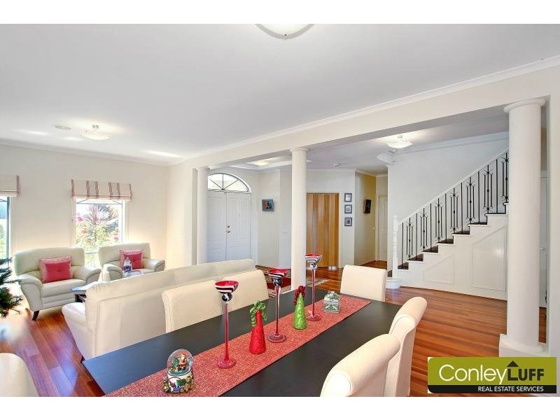 16 Glendenning Rise, Mornington VIC 3931