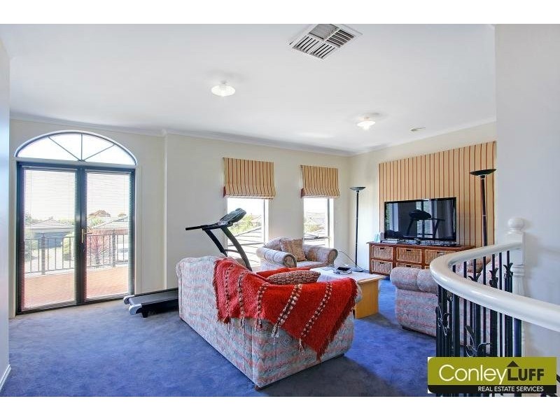 16 Glendenning Rise, Mornington VIC 3931