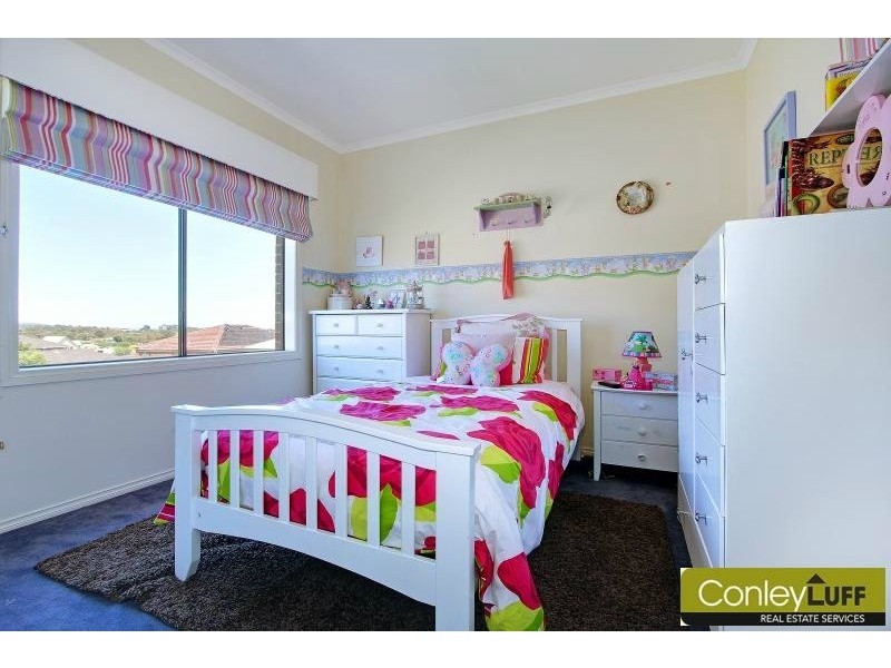 16 Glendenning Rise, Mornington VIC 3931