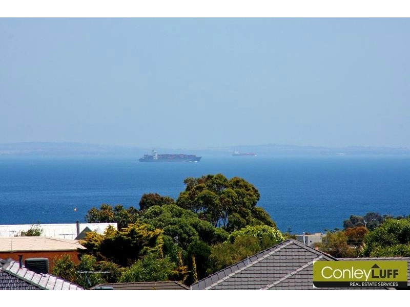 16 Glendenning Rise, Mornington VIC 3931